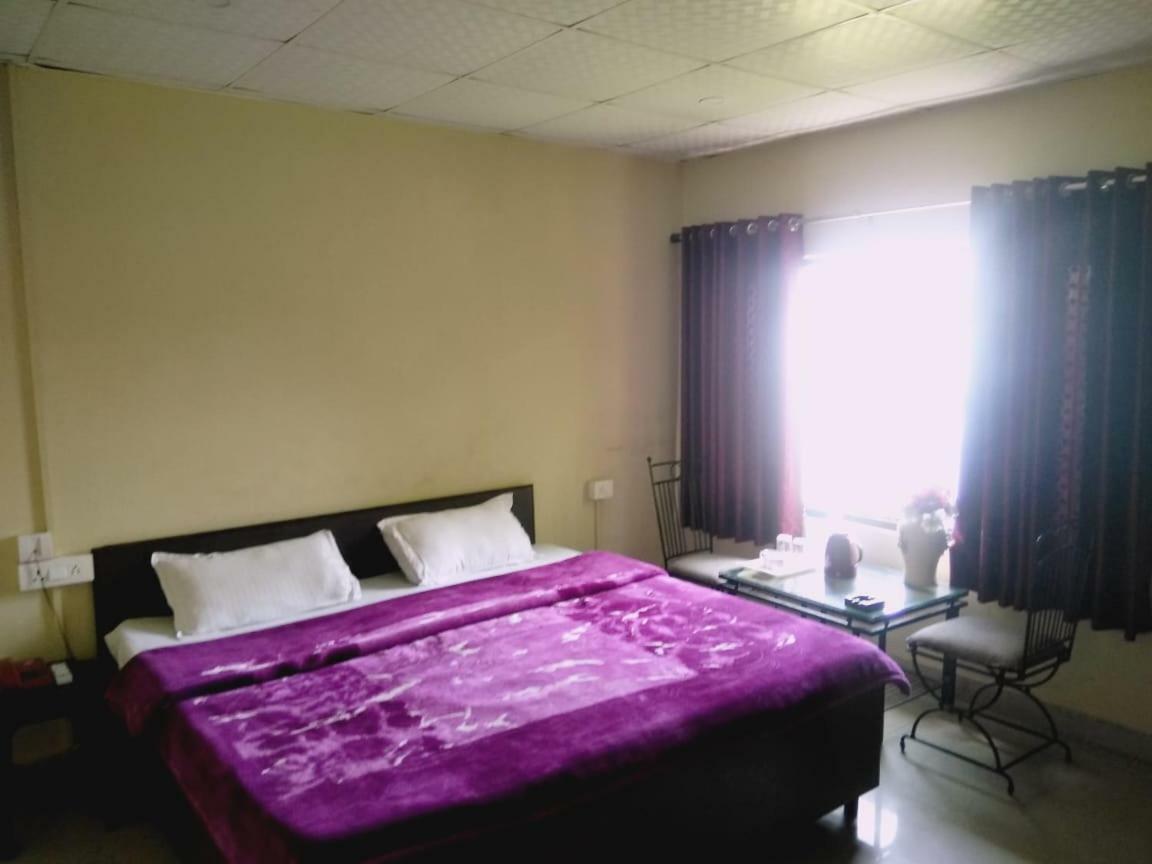 Hotel Gulmarg Mussoorie Exterior photo