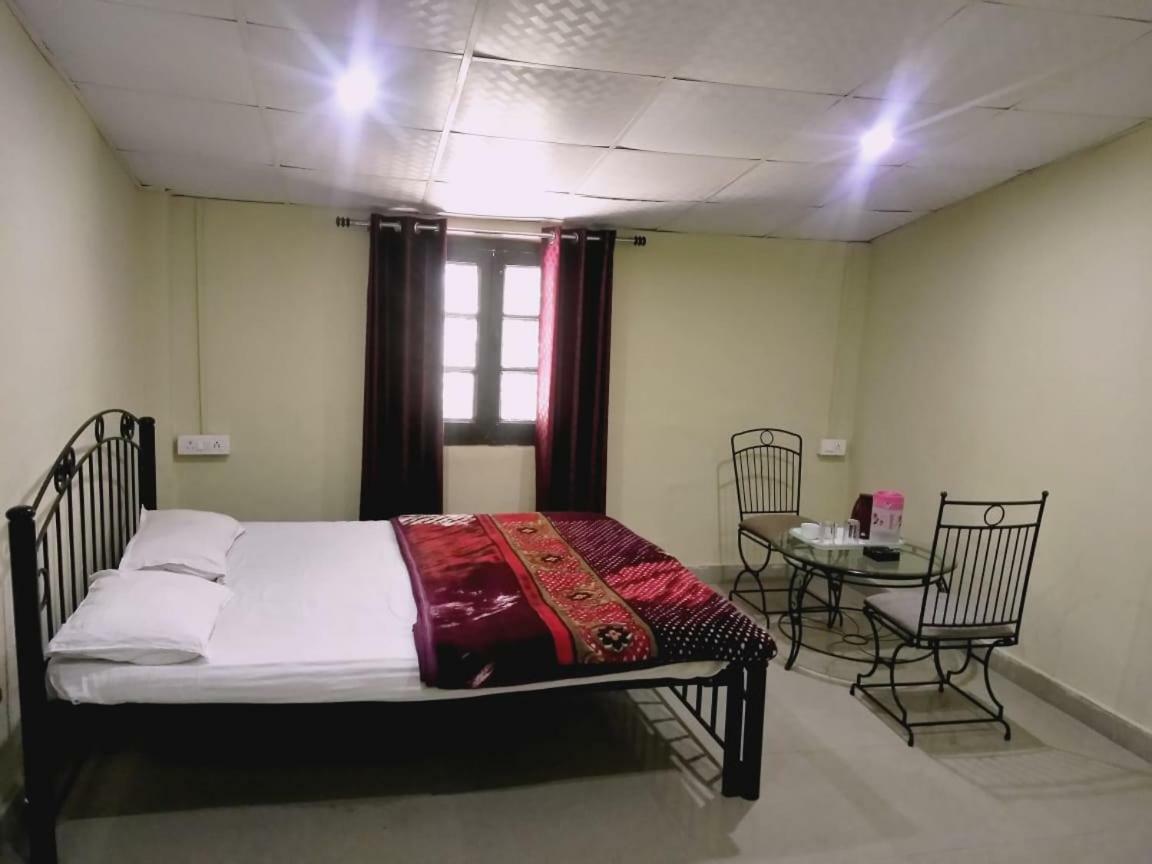 Hotel Gulmarg Mussoorie Exterior photo